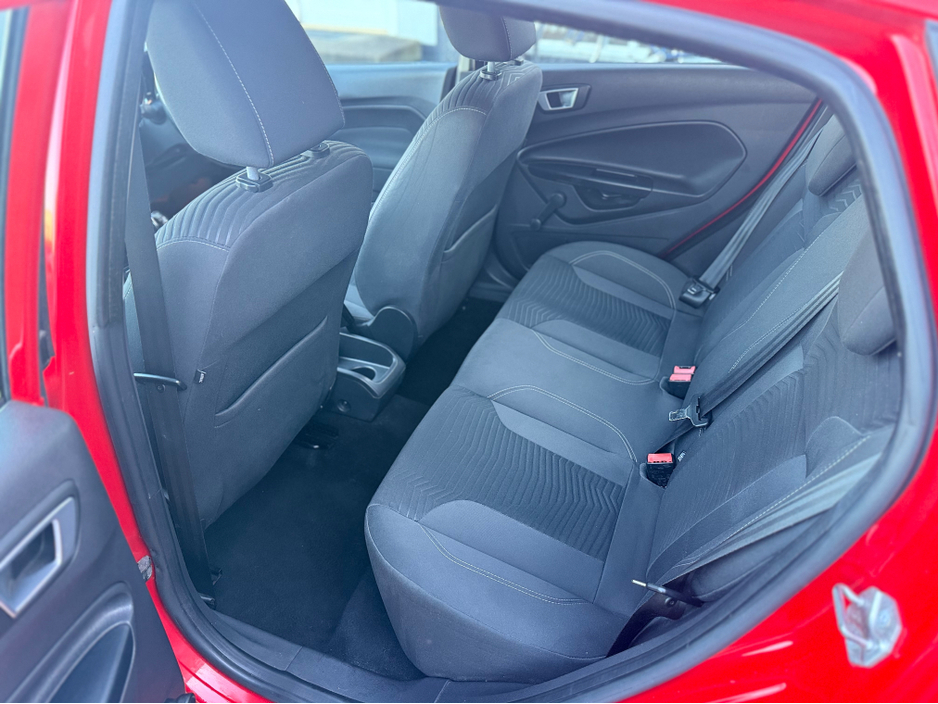 2014 Ford Fiesta ZETEC - 1.2 - LOW INSURANCE - LOW ROAD TAX - IDEAL STARTER/LEARNER CAR OR FAMILY CAR €8,495