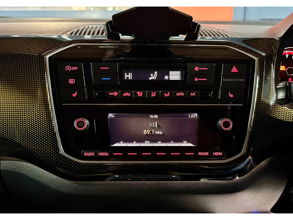 2017 Volkswagen up! 1.0 75BHP HIGH UP €11,650