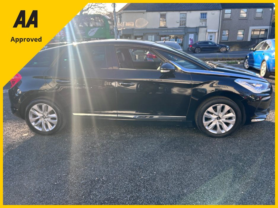 2015 Citroen DS5 2015 CITROEN DS5 1.6HDI STYLE LOW KMS €8,950