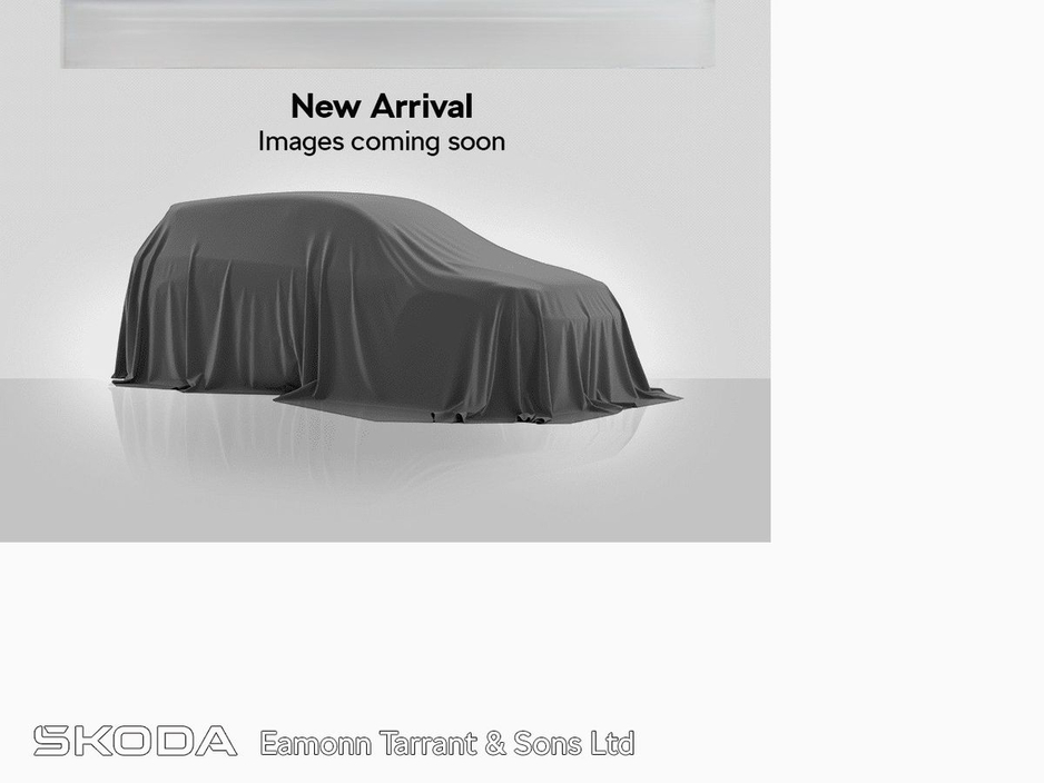 2023 Volkswagen Golf 2.0 TDI 150HP R-Line €33,500