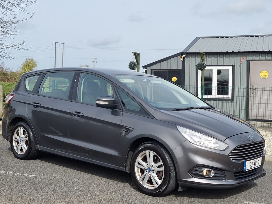 2016 Ford S-Max - image 3