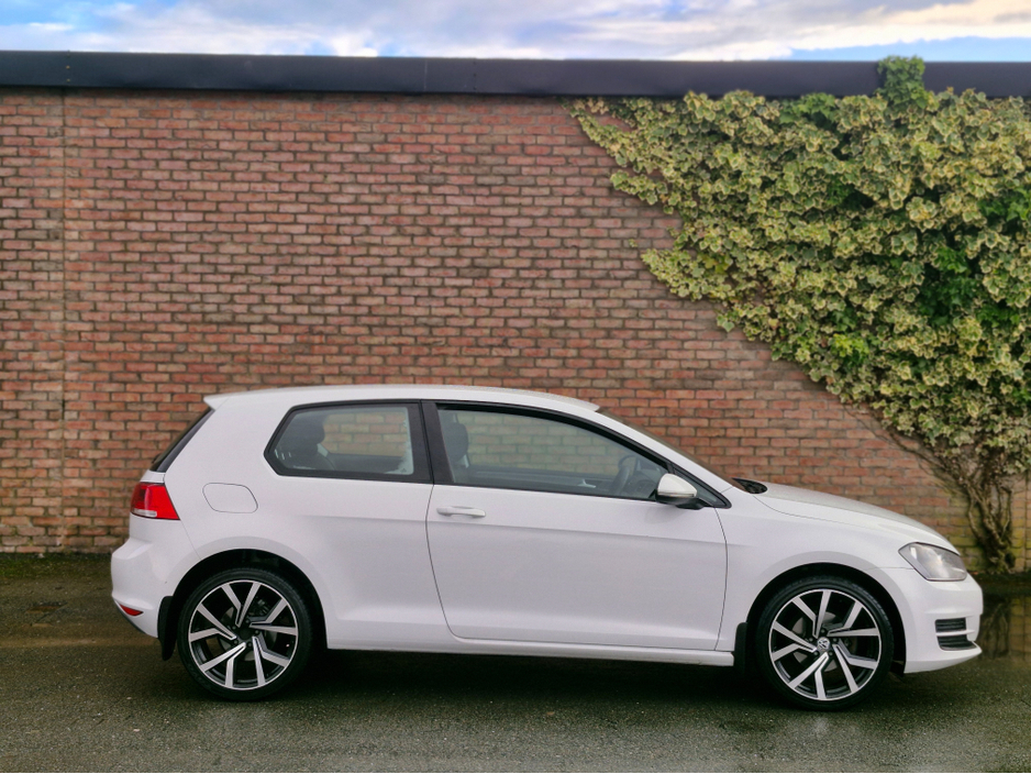 2015 Volkswagen Golf 1.2 TSI MANUAL €8,750