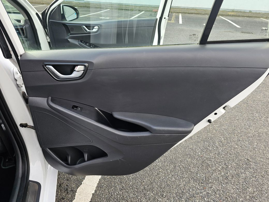 2018 Hyundai Ioniq FULL E V, 200 KM RANGE, FULL DEALER HISTORY, NEW NCT, FINANCE, WARRANTY, 5 STAR REVIEWS €9,995