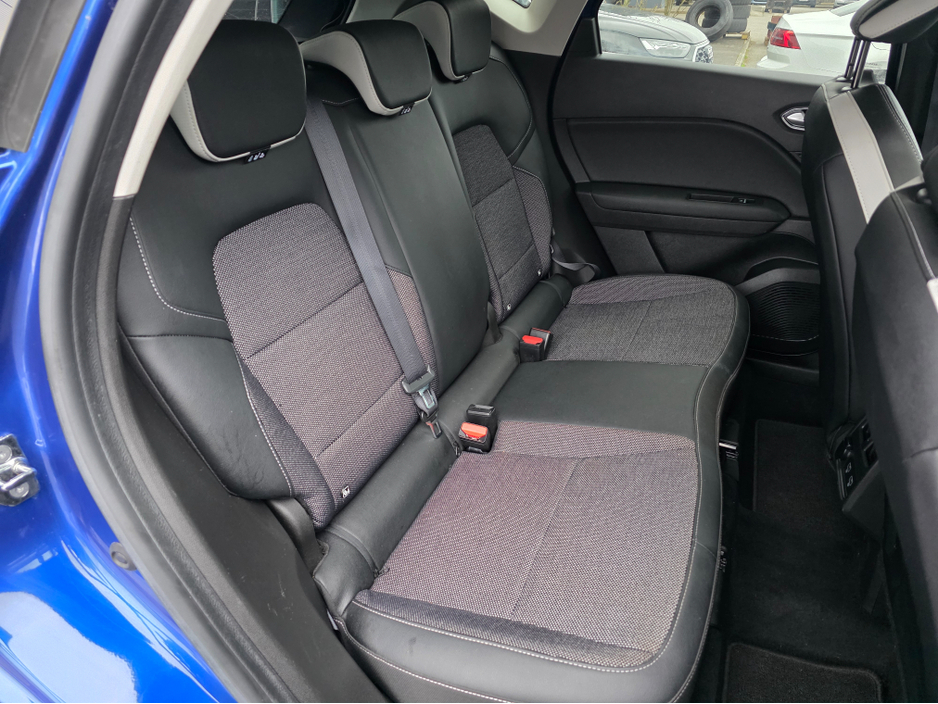 2020 Renault Captur - image 15