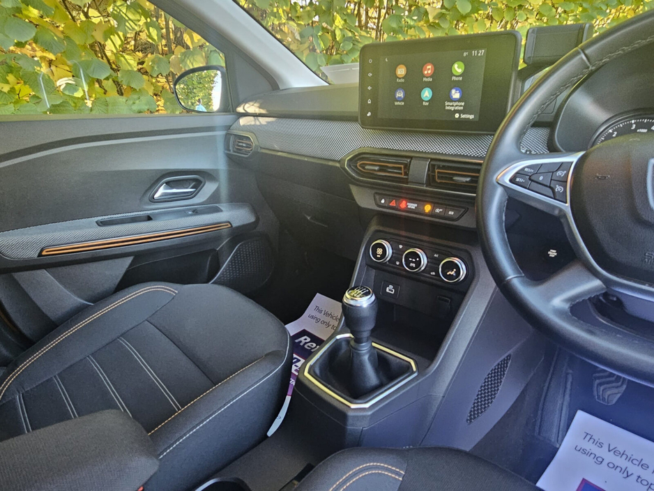 2021 Dacia Sandero Stepway - image 25