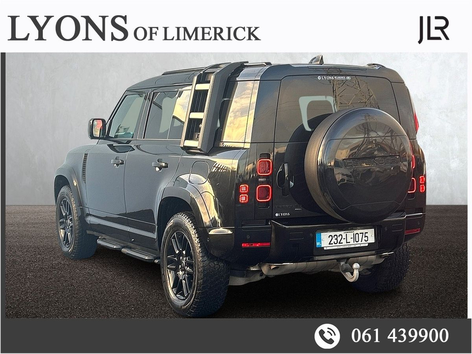 2023 Land Rover Defender - image 14