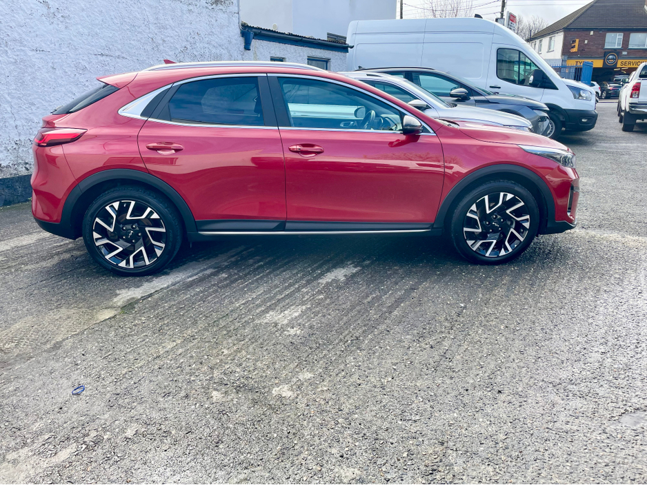 2023 Kia XCeed - image 18