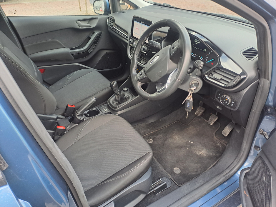 2022 Ford Fiesta - image 4