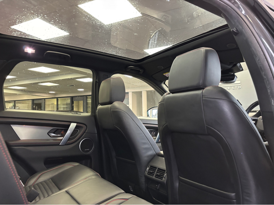 2023 Land Rover Discovery Sport 1.5 Hybrid HSE R-Dynamic €39,900