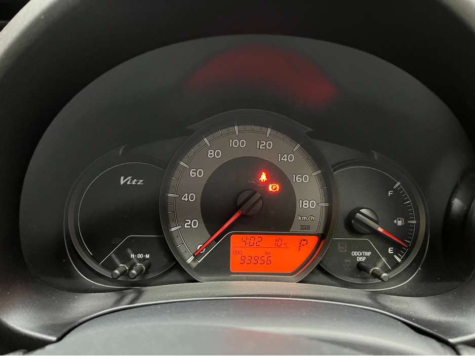 2018 Toyota Vitz - image 16