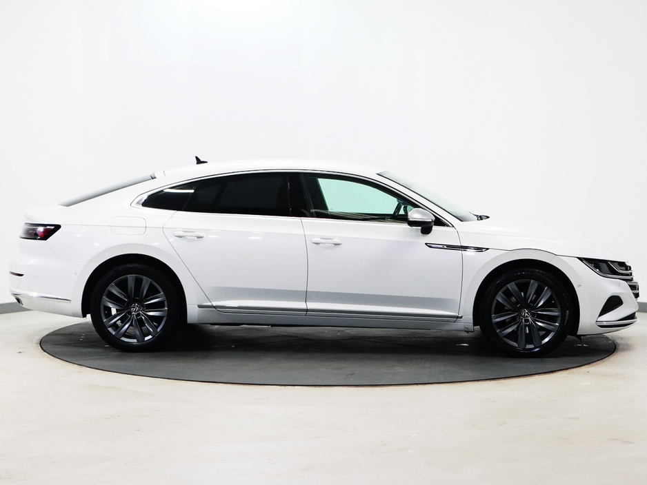 2023 Volkswagen Arteon - image 2