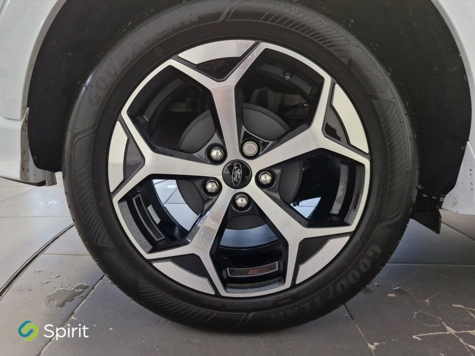 2025 Ford Puma - image 9