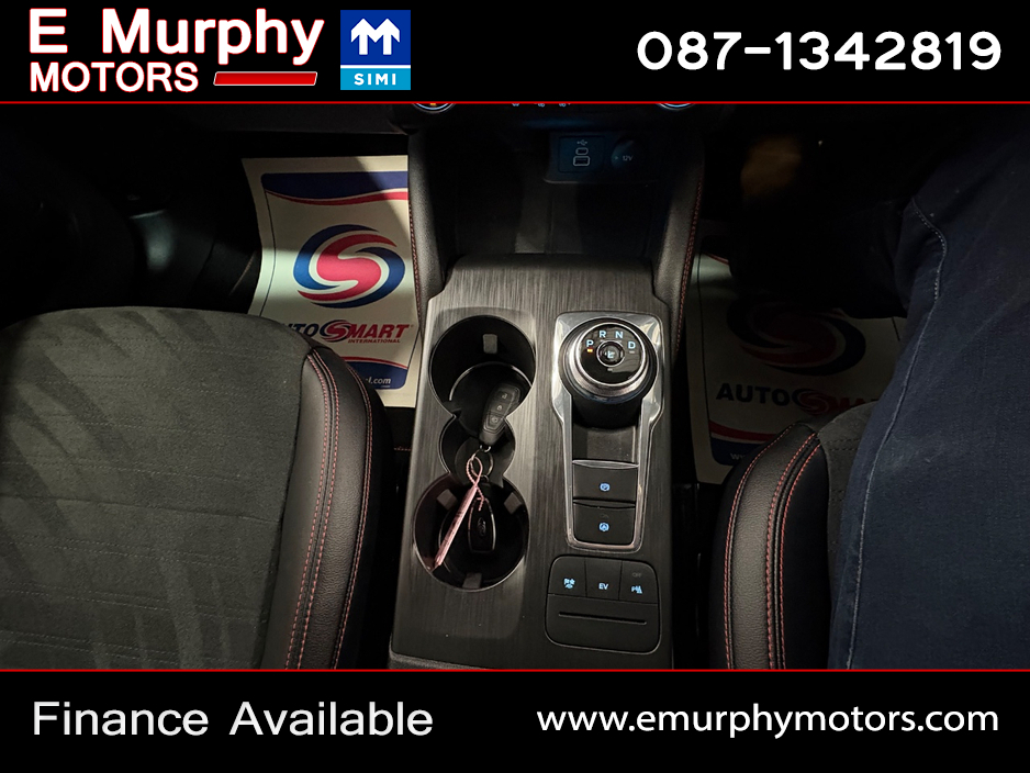 2022 Ford Kuga - image 17