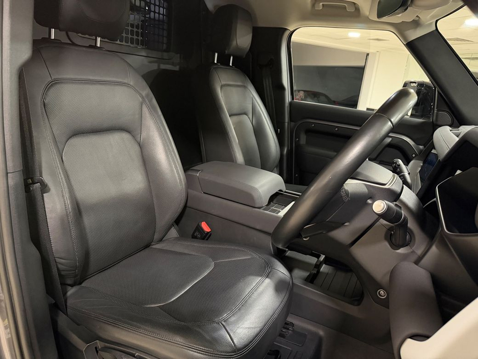 2023 Land Rover Defender 3.0 D300 COMMERCIAL 2 SEATER N1=LOW MILES//HUGE SPEC//1 OWNER=FULL LAND ROVER SERVICE HISTORY=TAILORED FINANCE PACKAGES AVAILABLE=TRADE IN'S WELCOME €64,995