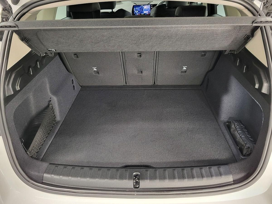 2023 BMW X1 - image 13