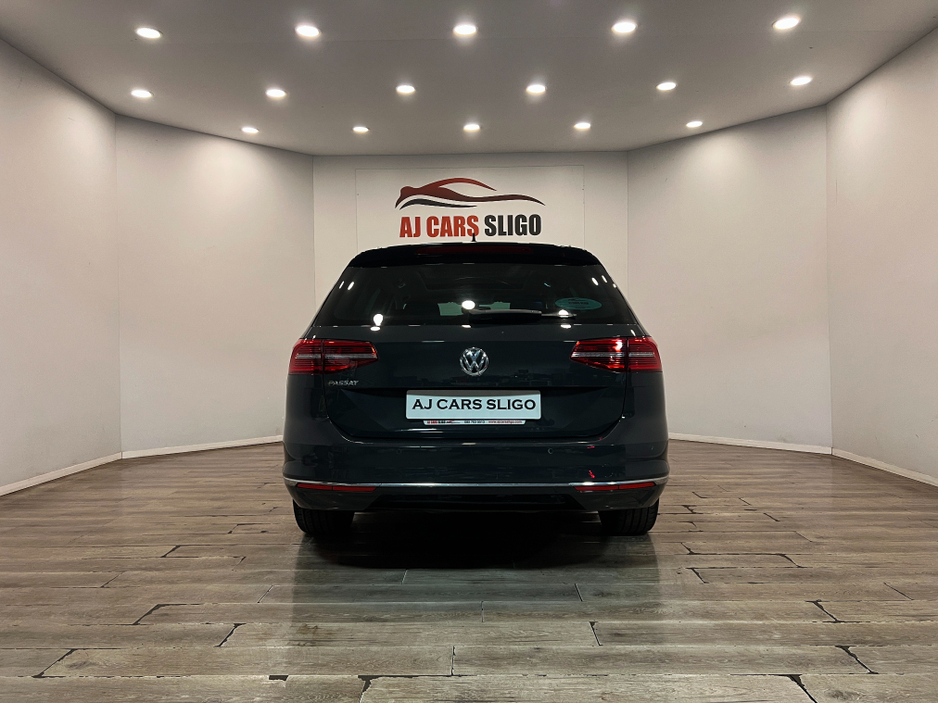 2018 Volkswagen Passat - image 10