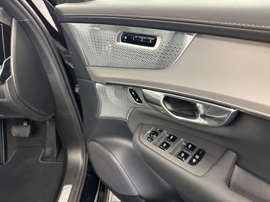 2026 Volvo XC90 T8 ULTRA BLACK EDITION *3 FREE SERVICES* €210 PER WEEK ON PCP €104,995