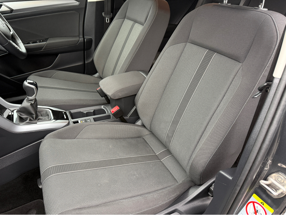 2023 Volkswagen T-Roc LIFE 1.0 TSI €22,950