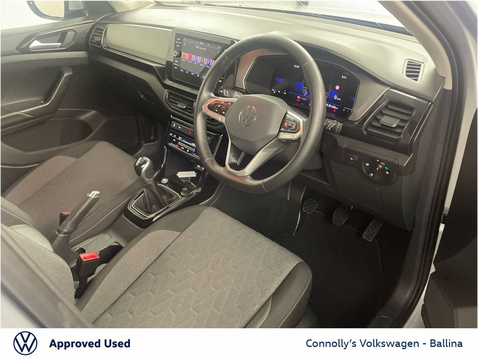 2025 Volkswagen T-Cross - image 13