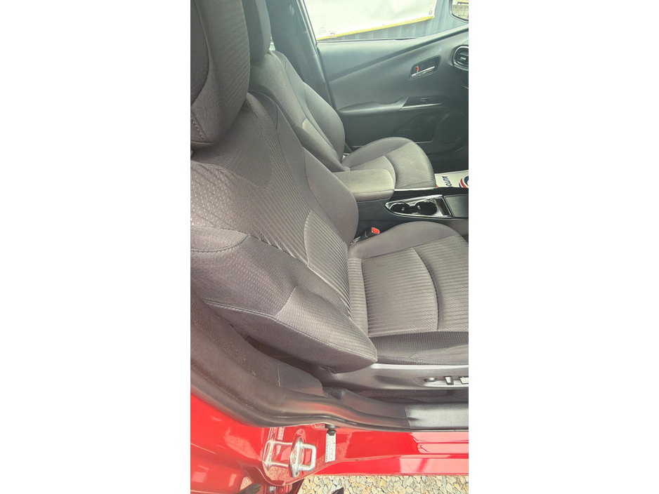 2019 Toyota Prius - image 15