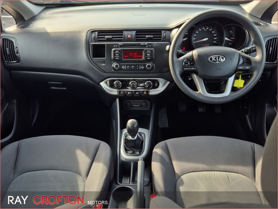 2013 Kia Rio - image 4
