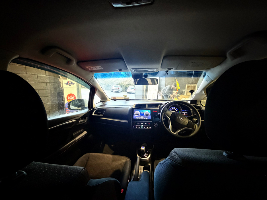 2014 Honda Fit DAA-GP5 €8,999