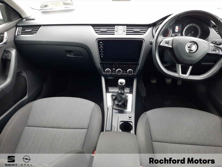 2019 Skoda Octavia - image 8