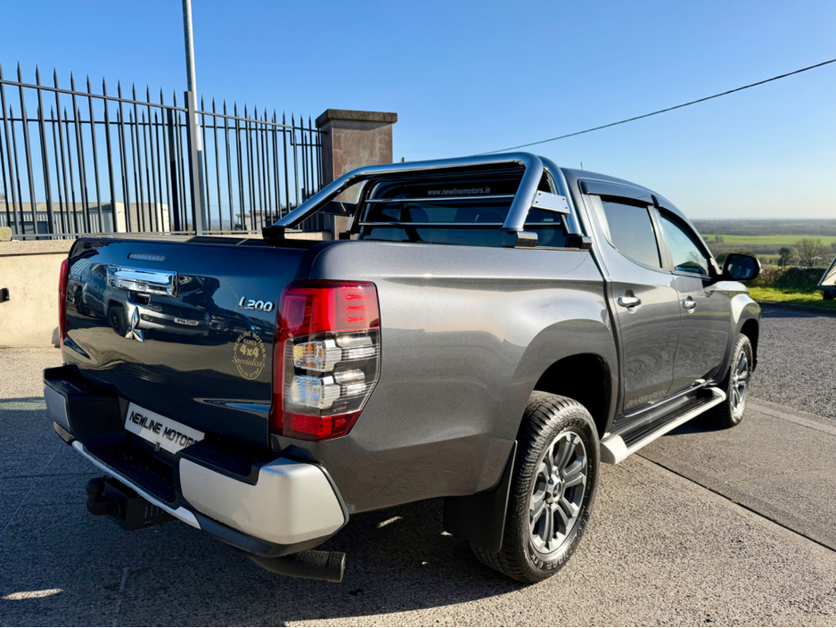 2020 Mitsubishi L200 - image 7