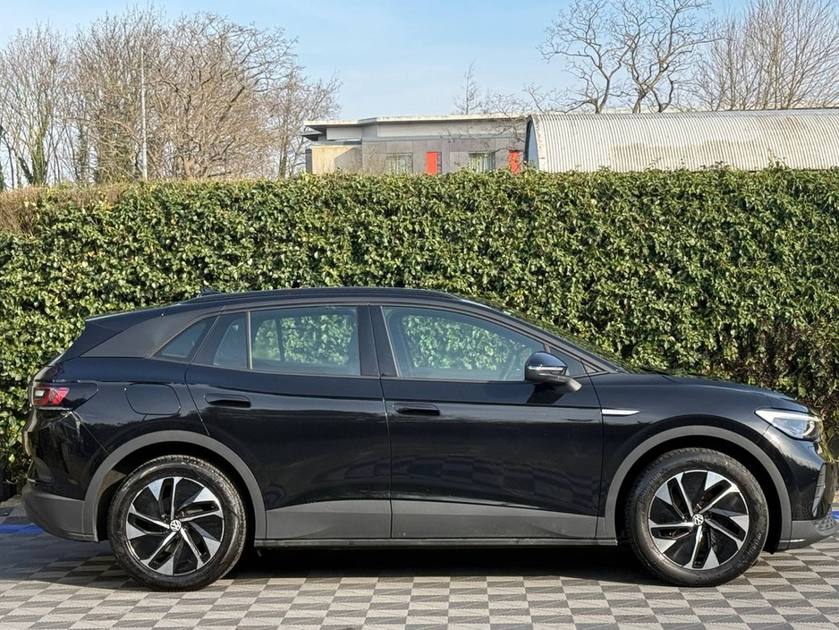 2023 Volkswagen ID.4 - image 2