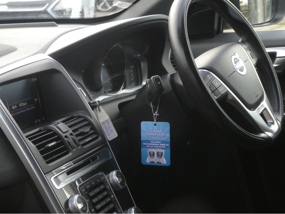 2017 Volvo XC60 2.4D D5 R-DESIGN LUXURY NAV AWD