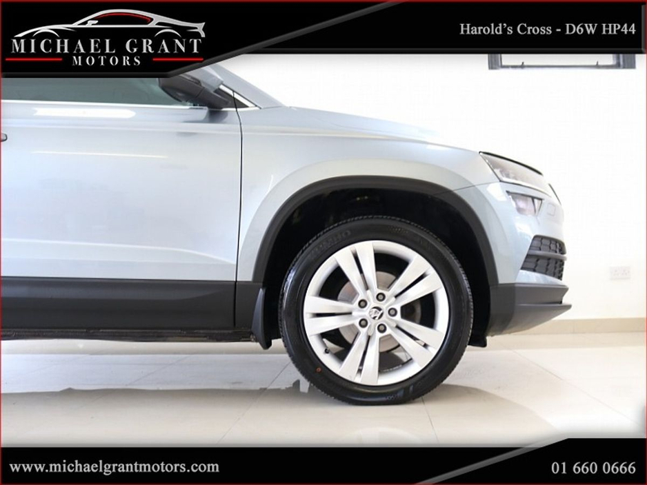 2019 Skoda Karoq - image 9