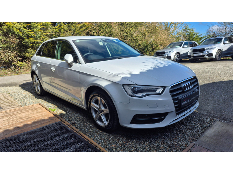 2014 Audi A3 - image 2