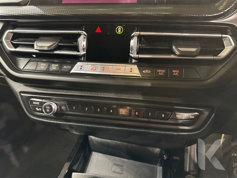 2019 BMW 1 Series - image 24