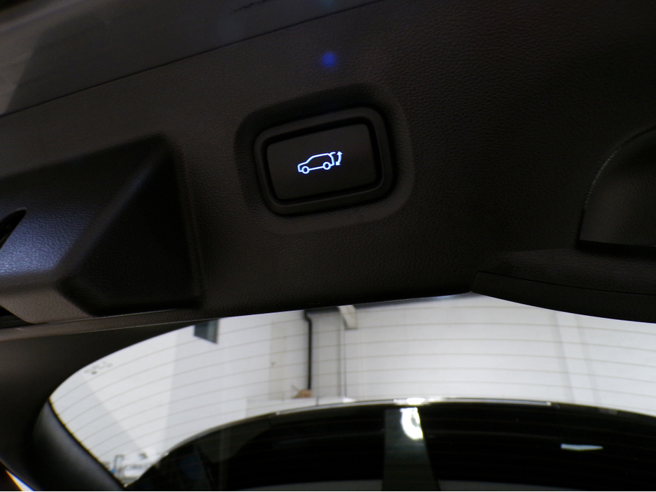 2023 Hyundai Ioniq 2023*ONLY 36,000 MILES*73KWH HYUNDAI IONIQ 5 PREMIUM EV*FULL HYUNDAI SERVICE HISTORY*FULL BATTERY HEALTH CERTIFICATE*PREMIUM PACK*2 CHARGER*1 OWNER*FANTASTIC CONDITION SPEC Bluetooth,Apple car-play,Ce €29,900