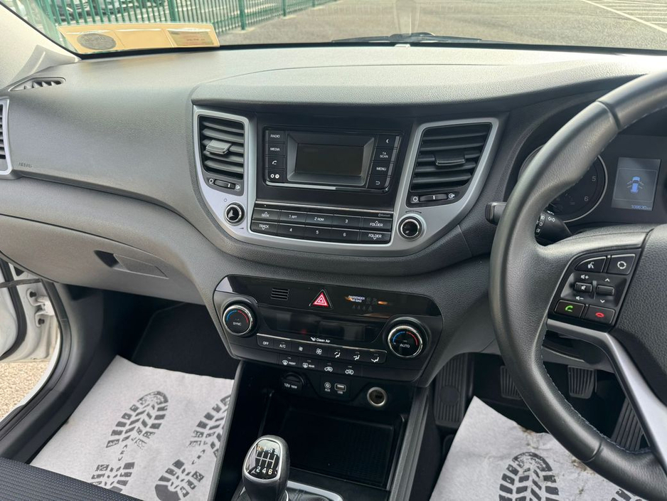 2016 Hyundai Tucson - image 16