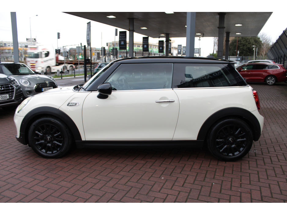 2019 MINI Cooper 1/5D COOPER SPORT EDITION WITH ONKLYB 79,000KM'S // WHAT A CAR // HEATED LEATER RECARO TYPE SEATS // WELL WOTH VIEWING // BUY WITH CONFIDENCE AA AND SIMI APPROVED DEALER 2026 // FINANCE ARRNAGED // €17,950