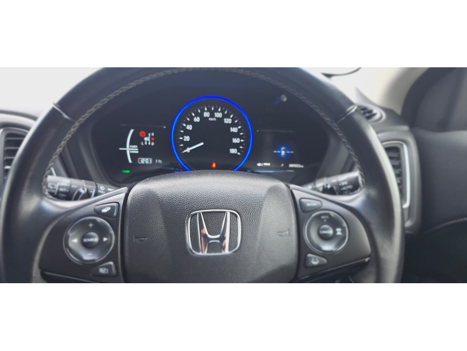 2016 Honda Vezel - image 29