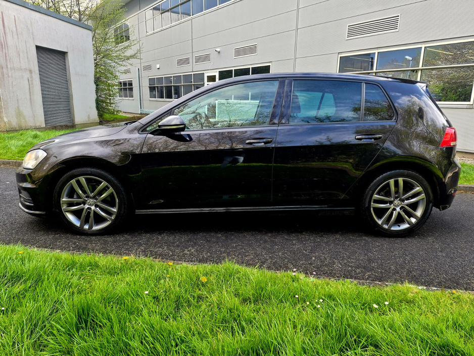2016 Volkswagen Golf - image 13