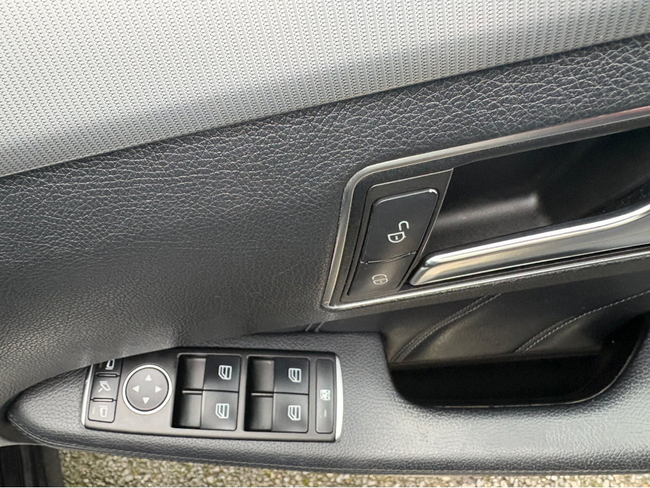 2015 Mercedes-Benz E Class 220 CDI BLUETEC SE 4DR AUTO €11,950