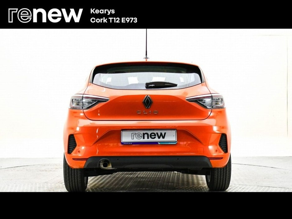 2025 Renault Clio - image 10