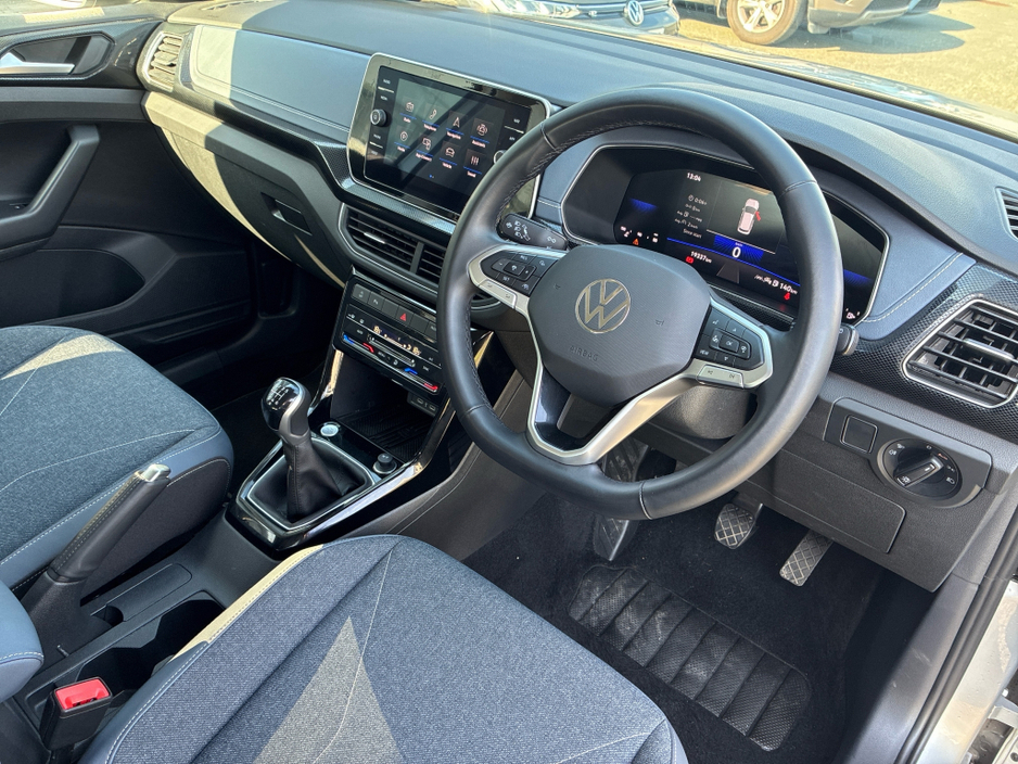 2025 Volkswagen T-Cross - image 6