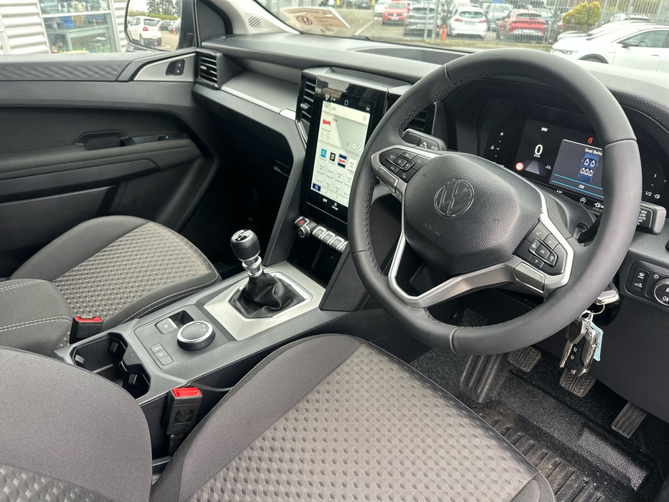 2026 Volkswagen Amarok - image 6