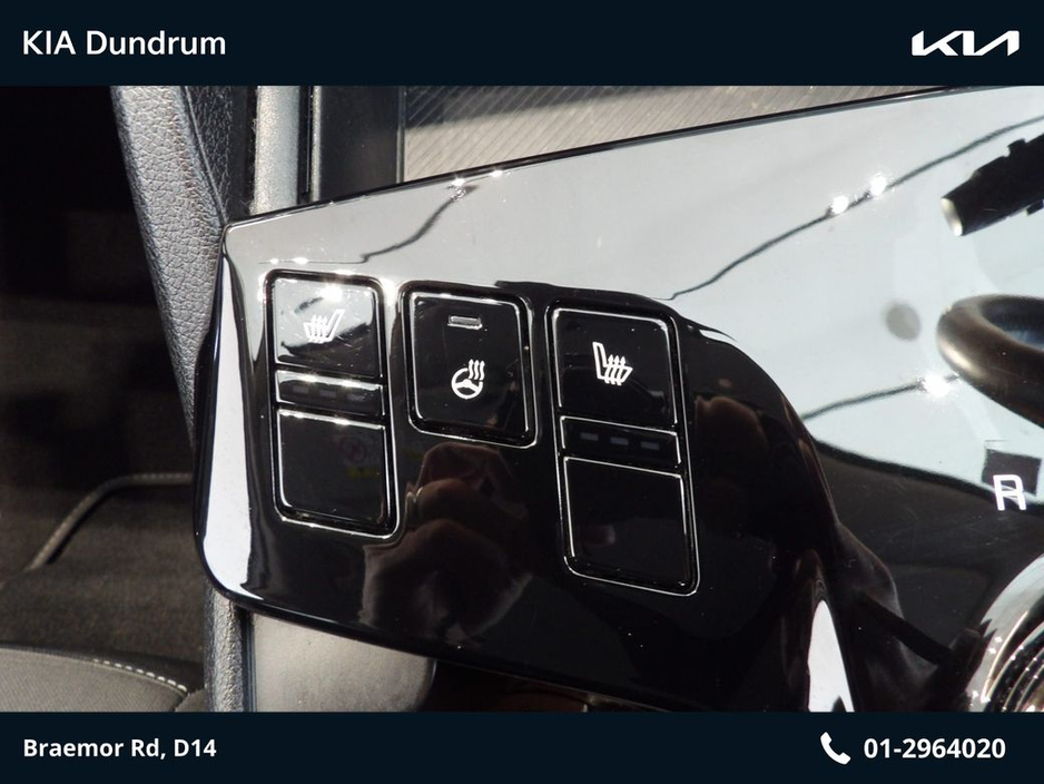 2022 Kia Sportage - image 10