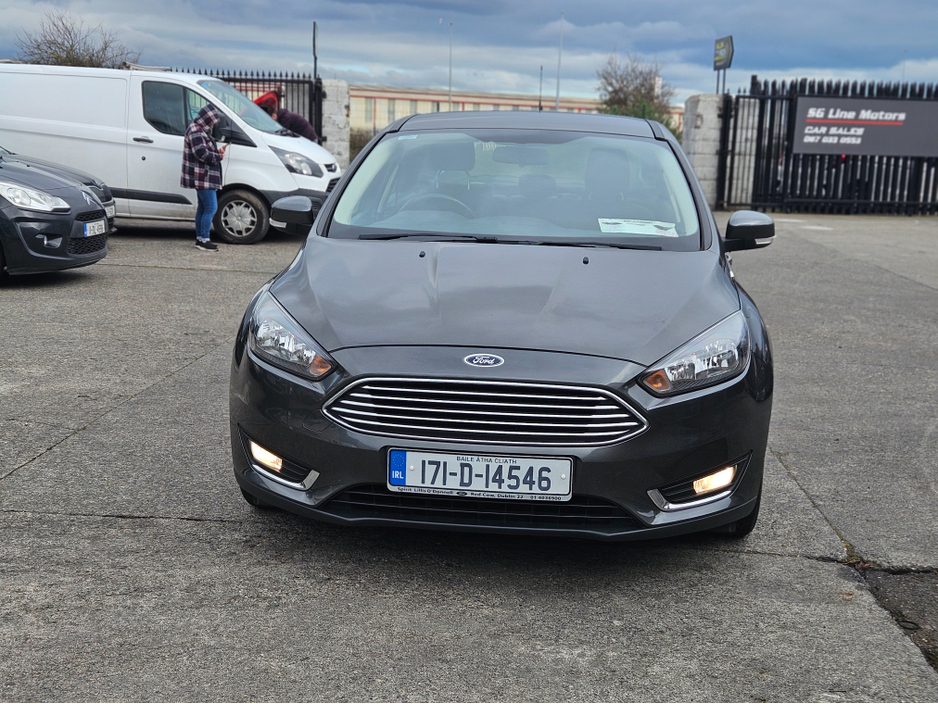 2017 Ford Focus - image 4