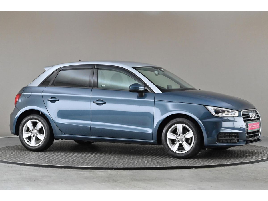 2017 Audi A1 - image 12