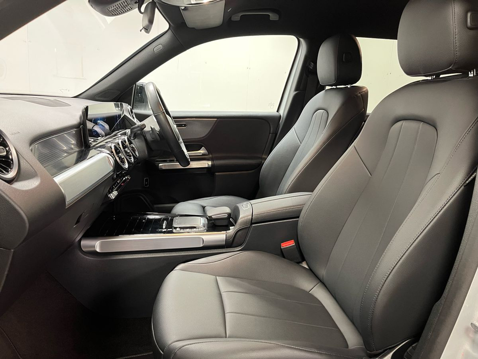 2023 Mercedes-Benz GLB - image 14