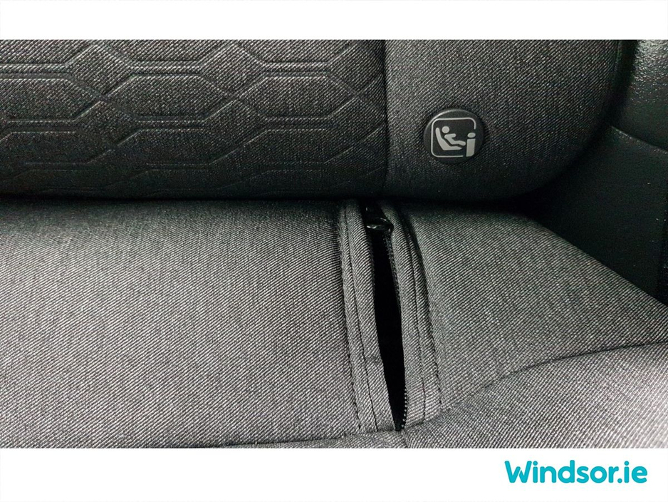 2025 Nissan Ariya - image 20