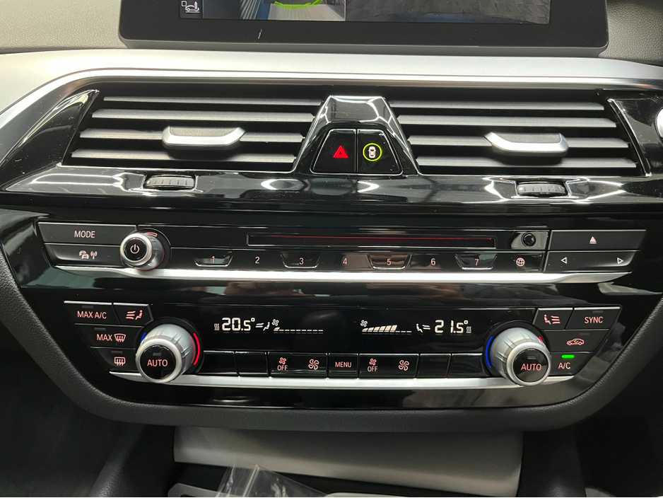 2017 BMW 5 Series €22950 2017 BMW 520D 523D 2.0 AUTOMATIC / CRUISE CONTROL / REVERSE CAMERA / ELECTRIC MEMORY & HEATED SEATS AND MORE €22,950