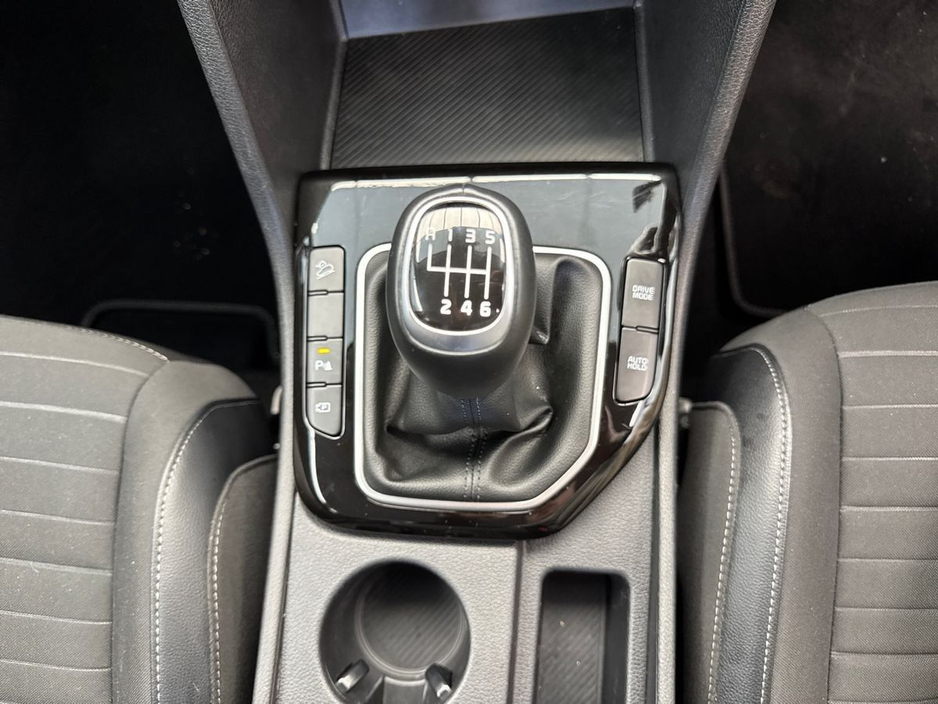 2023 Kia Sportage - image 16