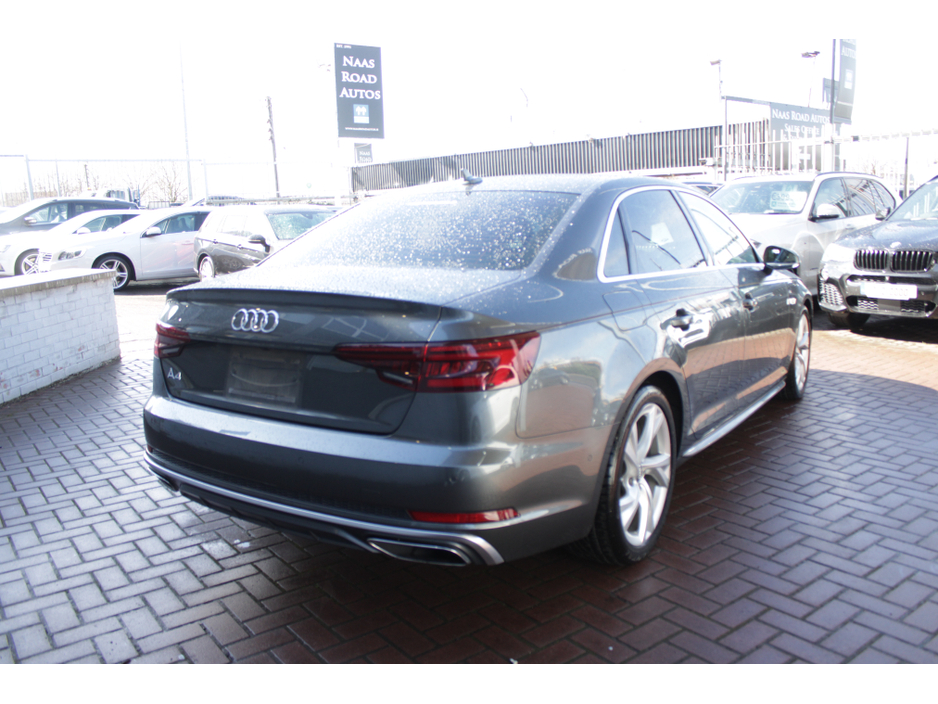 2019 Audi A4 - image 4